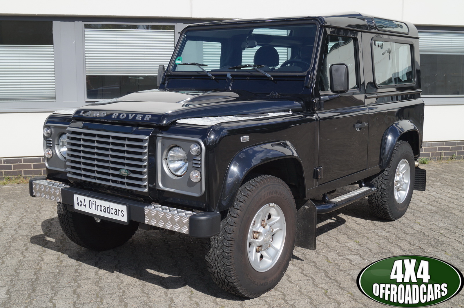 4x4Offroadcars - Ihr Spezialist für Landrover Defender